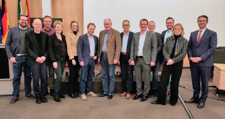 Aktionsbündnis "Für die Würde unserer Städte" trifft Peer Steinbrück